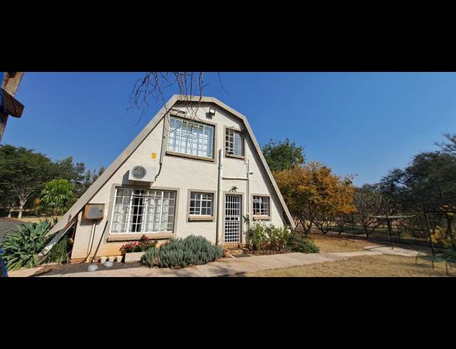 4.60HA SMALLHOLDING FOR SALE IN MODDERFONTEIN AH